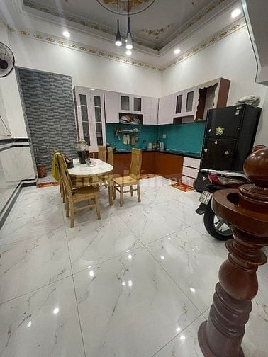 Bán nhà đ. Học Lạc Quận 5 đối diện công viên Thăng Long kèm nội thất