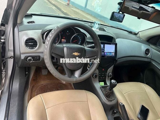 Chevrolet Cruze 2010 LS 1.6 MT - Xe máy số cực êm