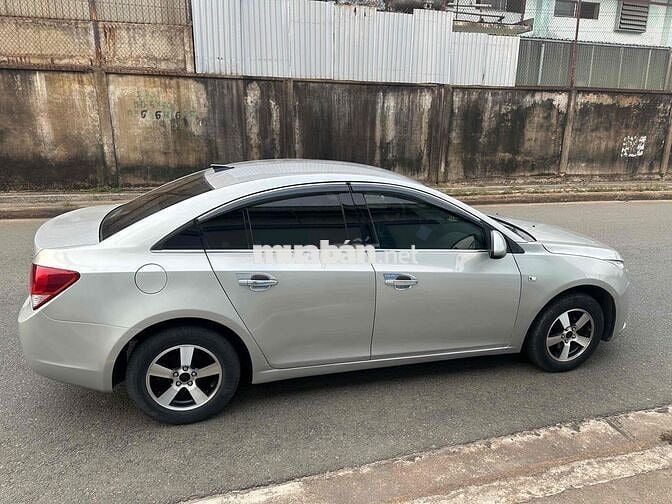 Chevrolet Cruze 2010 LS 1.6 MT - Xe máy số cực êm