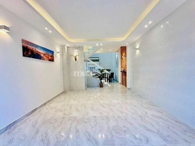 Nhà đẹp 60m2 Ni Sư Huỳnh Liên, P10, Tân Bình. Xây 1 trệt 3 lầu, hẻm 6m