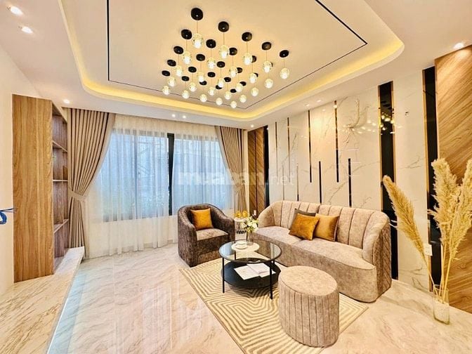 Nhà đẹp 60m2 Ni Sư Huỳnh Liên, P10, Tân Bình. Xây 1 trệt 3 lầu, hẻm 6m