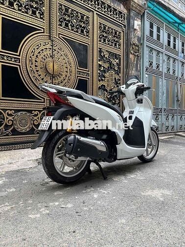 Sh300i siêu cọp chính chủ