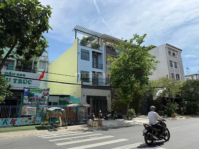 Nhà MT đường 55 quận 6 nhà đẹp, mới sơn sửa lại giá 18tr