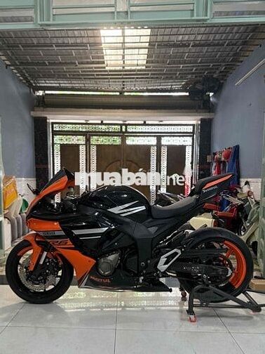 Bán Z800 2015 – lên full Sport Form R1