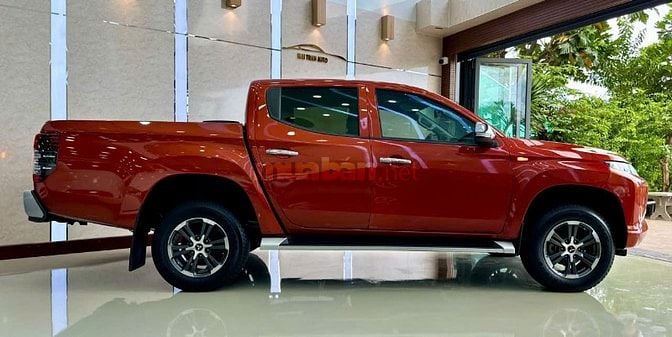 Mitsubishi Triton 4x2 AT MIVEC 2020 - 70.000km