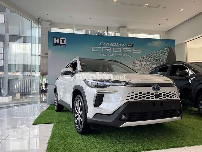 TOYOTA COROLLA CROSS 1.8 HYBRID MÀU TRẮNG SX 2025