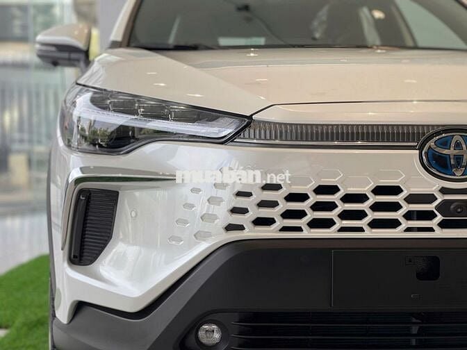 TOYOTA COROLLA CROSS 1.8 HYBRID MÀU TRẮNG SX 2025