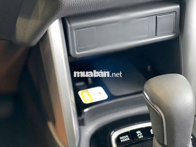 TOYOTA COROLLA CROSS 1.8 HYBRID MÀU TRẮNG SX 2025