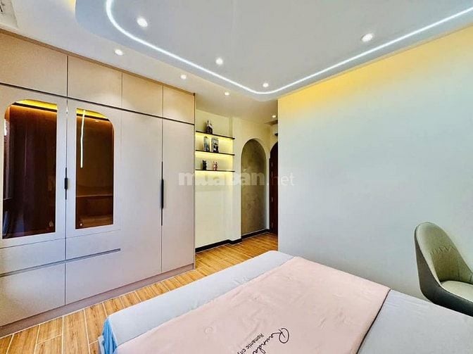 NHÀ ĐẸP GIÁ CỰC TỐT| đường Đoàn Văn Bơ P8 Q4| hẻm xe hơi|DT 55m2