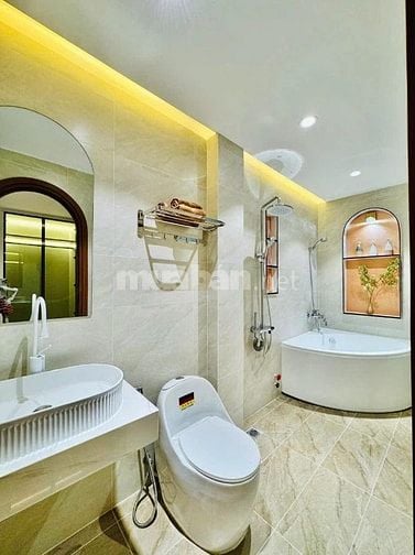 NHÀ ĐẸP GIÁ CỰC TỐT| đường Đoàn Văn Bơ P8 Q4| hẻm xe hơi|DT 55m2