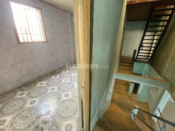 Cho thuê nhà mặt tiền Nguyễn Sơn, Tân Phú – vị trí đắc địa, phù hợp