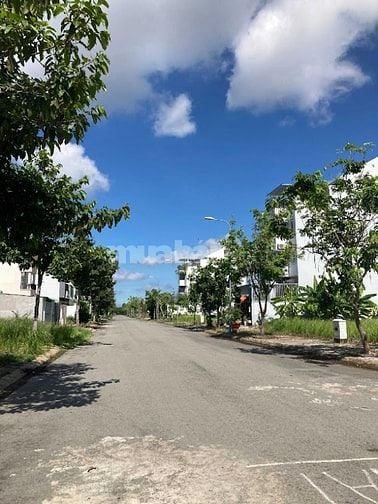 Ngân hàng thanh lý 30 nền đất KDC Phú Xuân , Nhà Bè. .3.5 tỷ /100m2