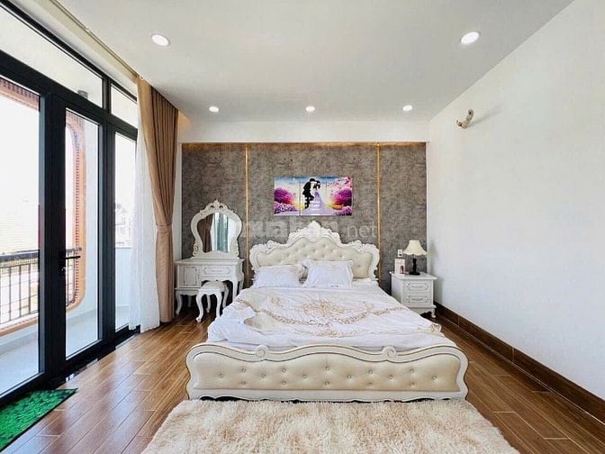 Nhà ngang lớn 5,5m đường Bùi Văn Ba, Quận 7. Giá 5,060 tỷ
