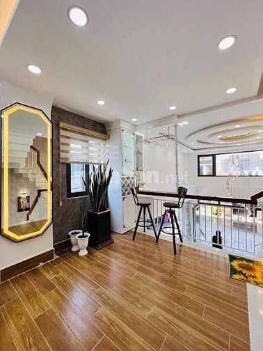 Nhà ngang lớn 5,5m đường Bùi Văn Ba, Quận 7. Giá 5,060 tỷ