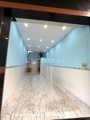 Mặt tiền đường Hòa Bình khu vực đông đúc, kinh doanh cực sung