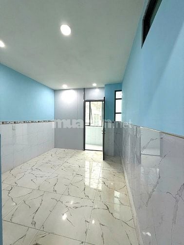 Mặt tiền đường Hòa Bình khu vực đông đúc, kinh doanh cực sung