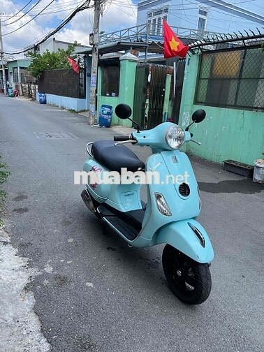 piaggio vespa Fi 2012 xe đẹp máy móc zin êm