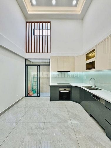 Bán nhà ở đường Nguyễn Văn Đậu, phường 11, quận Bình Thạnh, giá 2 tỷ 4