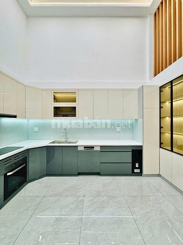 Bán nhà ở đường Nguyễn Văn Đậu, phường 11, quận Bình Thạnh, giá 2 tỷ 4