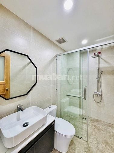 Bán nhà ở đường Nguyễn Văn Đậu, phường 11, quận Bình Thạnh, giá 2 tỷ 4