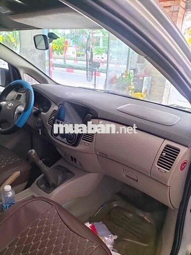 Toyota Innova 2014 E - 150000 km
