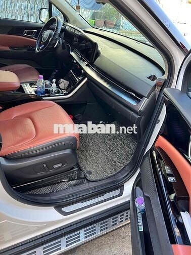 Kia Carnival 2023 Signature 2.2D-7 chỗ,ODO 50116km