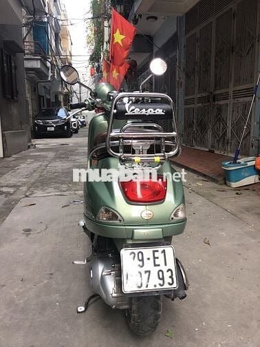 Vespa LXV nhập khẩu chất như nước cất