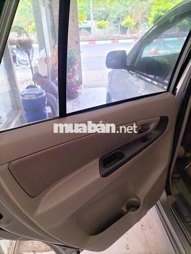 Toyota Innova 2014 E - 150000 km