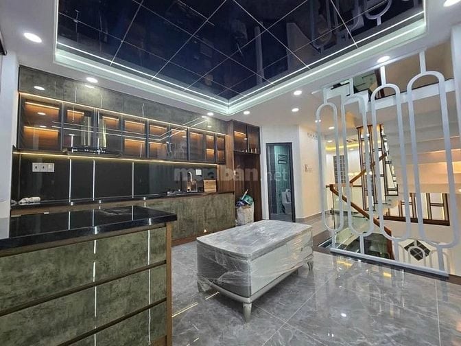 Chủ cần bán gấp nhà 43m2 xây 4 tầng Trần Bình Trọng, P5 Bình Thạnh
