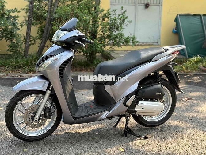 BÁN SH 125VN 2013 UP ÁO Ý CÔNG CHỨNG LIỀN