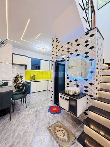 BÁN NHÀ ĐƯỜNG CAO VĂN LẦU PHƯỜNG 2 QUẬN 6 - DT 40m2 giá 2 tỷ 750, SHR