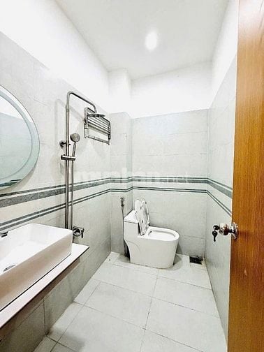 Nhà mặt tiền kinh doanh đường Cô Giang.Gần chợ Phú Nhuận, Giá 3,260 tỷ