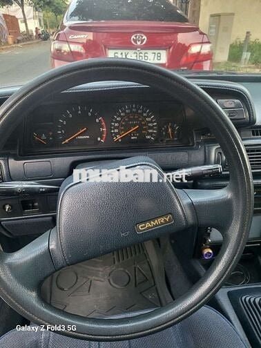 Toyota Camry 1987 2.0 MT - 222222 km