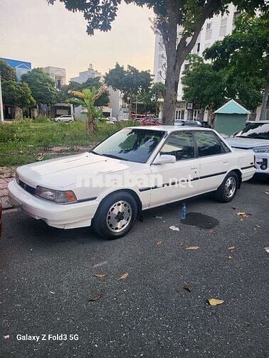 Toyota Camry 1987 2.0 MT - 222222 km