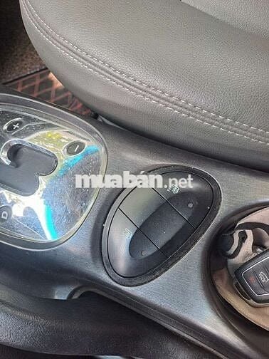 Hyundai Santa Fe máy dầu số tự động giá rẻ