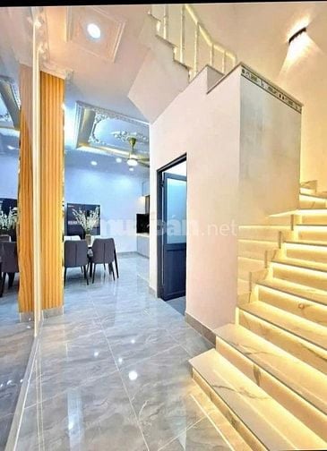 NHÀ MỚI GIÁ MỀM KHÔNG CẦN SANG SỬA VÀO Ở ĐƯỢC NGAY ĐƯỜNG BÀN CỜ,P6,Q3