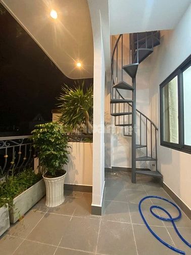 Chính chủ bán nhà 1lửng 3lầu sân thượng.43m2 Đường 22 Hiệp Bình Chánh
