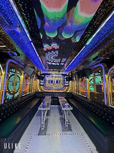 TUYỂN NHÂN VIÊN PHỤC VỤ KARAOKE TẠI BÌNH DƯƠNG