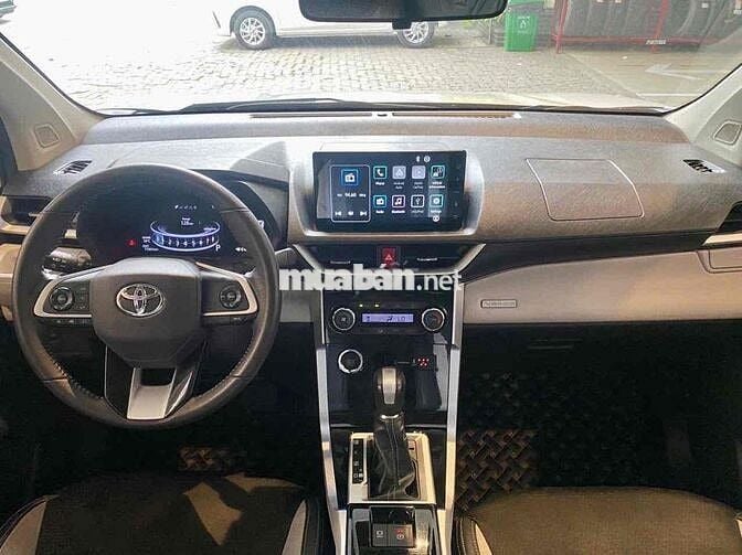 Toyota Veloz Cross Top 2022 xem xe có thương lượng