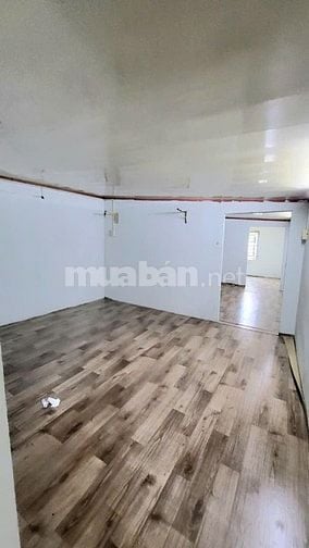 Gần cầu Tân Thuận, DT 4x13m, chỉ 3,7 Tỷ