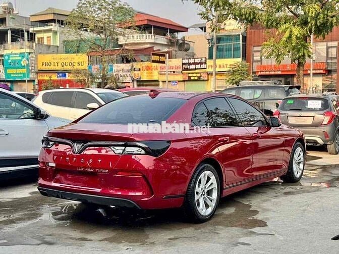 VinFast Lux A Base Đỏ 2022 Siêu Lướt