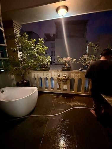 Nhà ở đường Thủ Khoa Huân, cạnh chợ Bến Thành. Bán nhanh giá 3tỷ550