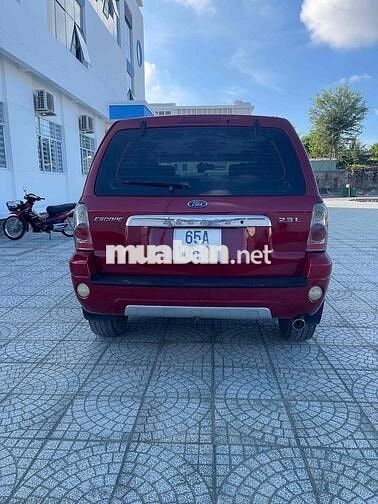 Ford Escape 2004 2.3L XLS - 234567 km