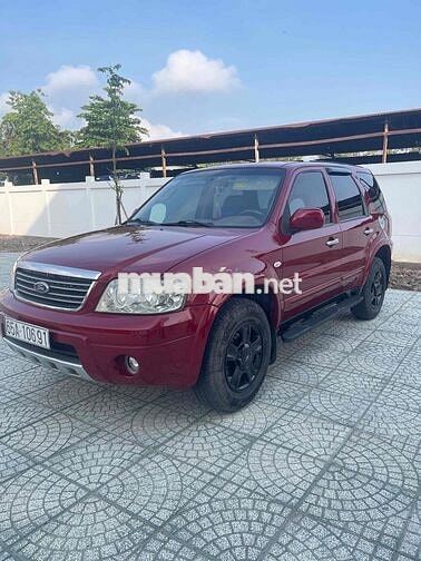 Ford Escape 2004 2.3L XLS - 234567 km