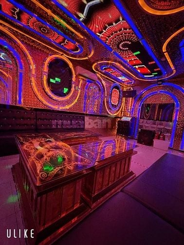 Tuyển Gấp Nhân Viên Phục Vụ Karaoke Tại Thủ Đức - Bình Dương