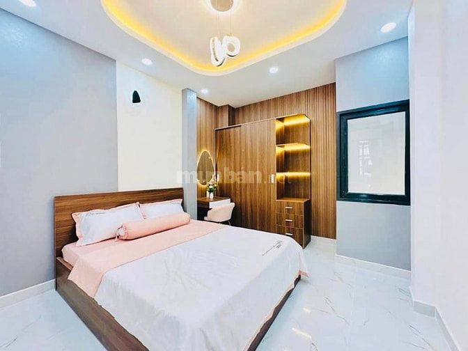 Nhà ngợp Đ.Nguyễn Trãi, P2, Quận 5. GIÁ 4TỶ2. DT 48m2 SHR Cho thuê HĐ