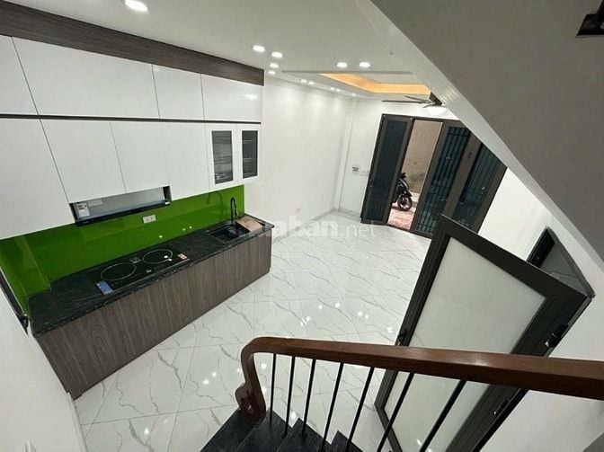 Bán nhà Trâu Quỳ - 30 m2 - Nhà mới tinh, sẵn về ở, ô tô đỗ 20m
