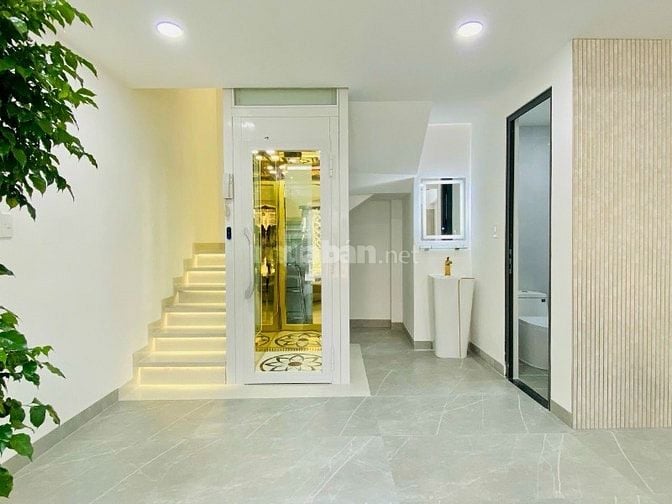Nhà đẹp giá đầu tư, DT 106m2 Trần Bình Trọng, P1, Q10. Xây 4 tầng