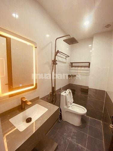 Bán nhà Trâu Quỳ - 30 m2 - Nhà mới tinh, sẵn về ở, ô tô đỗ 20m