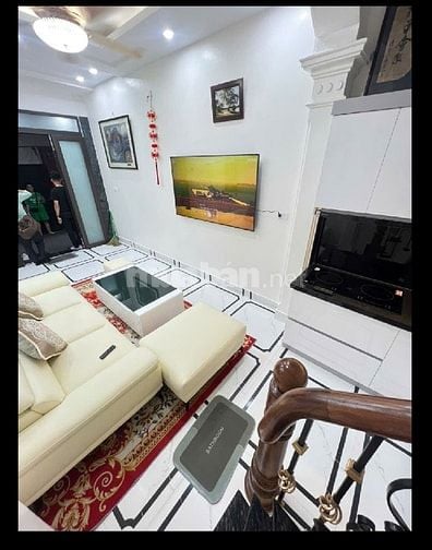NHÀ ĐẸP, TRUNG PHỤNG, NGÕ THÔNG KINH DOANH: 26M2, 6T, NHỈNH 7,x TỶ. 